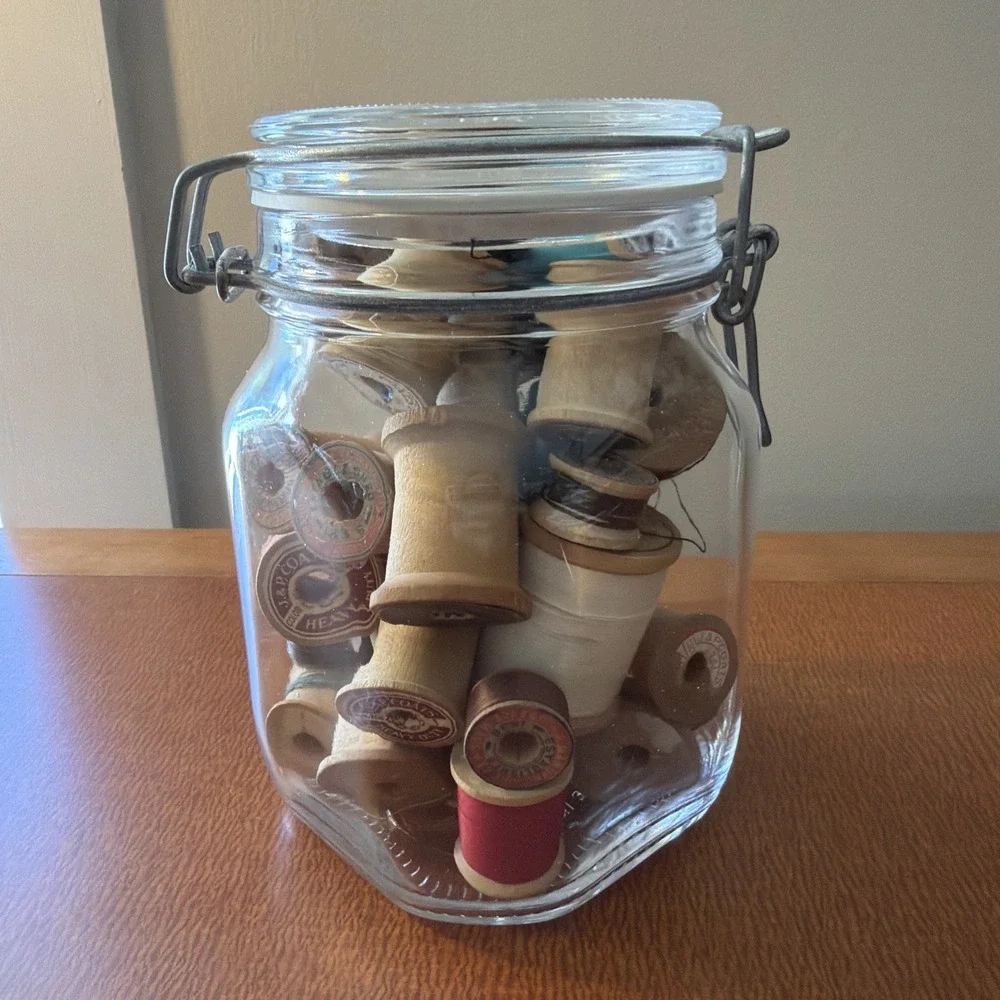 Vtg Fido 1L Glass Jar Made in Italy Bormiolo Rocco  Lid Filled Wooden Spools